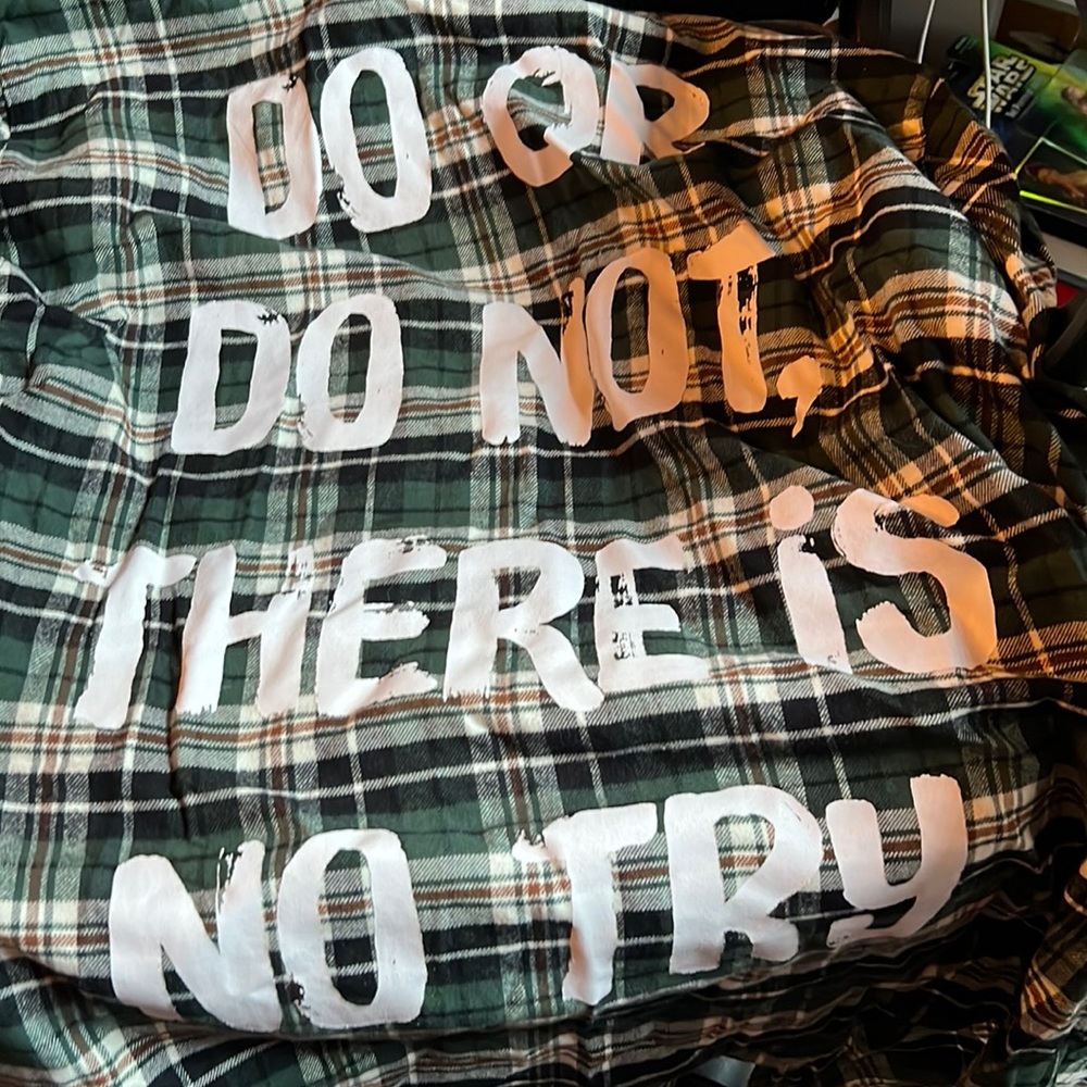Cakeworthy Star Wars Yoda Flannel Button Down Shirt